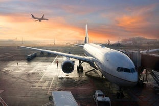 Die Buchung eines Flughafentransfers von Keflavik nach Reykjavik ist eine stressfreie Möglichkeit, deinen Urlaub in Island zu beginnen.
