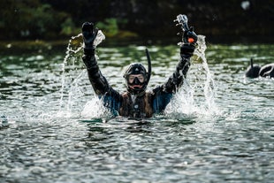 Snorkel en la Fisura de Silfra desde Parque Nacional Thingvellir