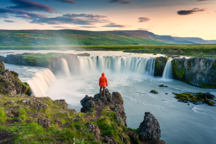 Seks-timers landudflugt til Myvatn-søen og Godafoss-vandfaldet fra Akureyri havn
