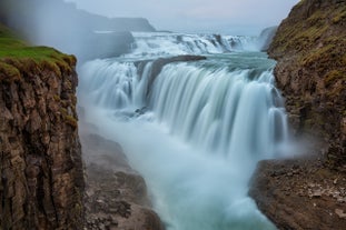 Водопад  Гюдльфосс - самый посещаемый водопад в стране огня и льда.